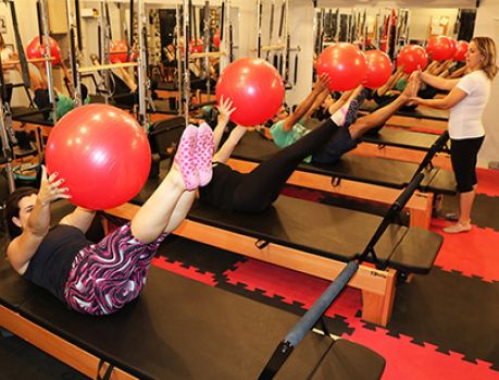 Pilates reduz a dor e melhora a qualidade de vida Pilates reduz a dor e melhora a qualidade de vida