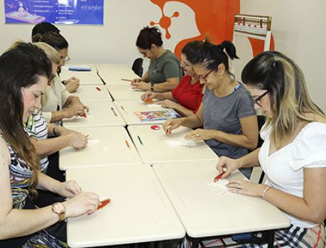Criatividade: Exigência para o mercado de trabalho da atualidade Criatividade: Exigência para o mercado de trabalho da atualidade