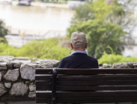 6 dicas para lidar com a perambulação em pacientes com Alzheimer 6 dicas para lidar com a perambulação em pacientes com Alzheimer