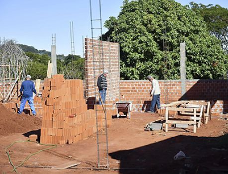 Prefeitura investe R$ 10 milhões em obras nas escolas Prefeitura investe R$ 10 milhões em obras nas escolas