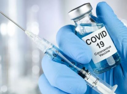 A Secretaria Municipal de Saúde segue com o cronograma de vacinação contra o coronavírus