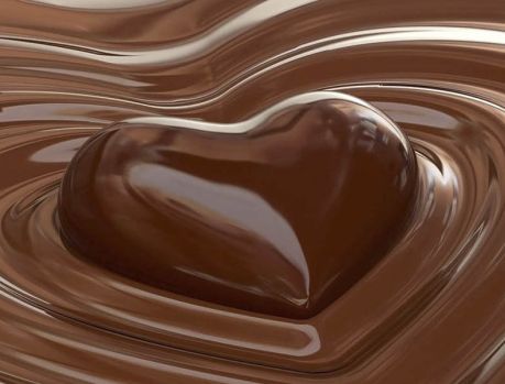 Chocolate reduz a pressão arterial e protege o coração 