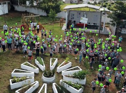 Ação ambiental do Sicredi e IDR-PR na Expo Umuarama