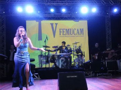 Grandes talentos no palco do Festival de Música de Umuarama