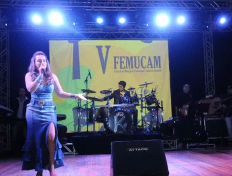 Grandes talentos no palco do Festival de Música de Umuarama