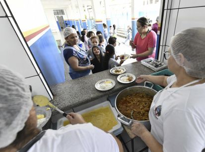 Merenda Escolar na rede de ensino de Umuarama é uma delícia!!! 