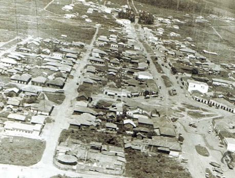 Já vai distante o tempo em que a cidade dormia em paz...