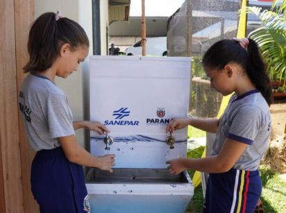 EXPO UMUARAMA TEM 3 ILHAS DE HIDRATAÇÃO