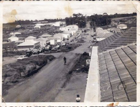 Por esta longa avenida rodam o passado, o presente e o futuro de Umuarama! Por esta longa avenida rodam o passado, o presente e o futuro de Umuarama!