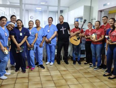 DIA DOS AVÓS NO HOSPITAL CEMIL É CELEBRADO COM AMOR E ESPERANÇA DIA DOS AVÓS NO HOSPITAL CEMIL É CELEBRADO COM AMOR E ESPERANÇA
