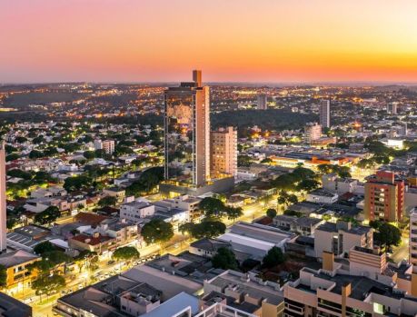 Colonizadora previu que Umuarama um dia teria 200 mil habitantes Colonizadora previu que Umuarama um dia teria 200 mil habitantes