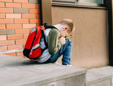 MAIS DE 9 MILHÕES DE JOVENS BANDONARAM A ESCOLA!!! MAIS DE 9 MILHÕES DE JOVENS BANDONARAM A ESCOLA!!!
