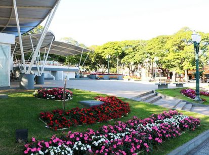 A + ANTIGA PRAÇA VIROU BELO ESPAÇO ‘INSTAGRAMÁVEL’