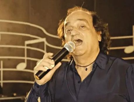 O FAMOSO CANTOR GREGO QUE ADORAVA UMUARAMA! O FAMOSO CANTOR GREGO QUE ADORAVA UMUARAMA!