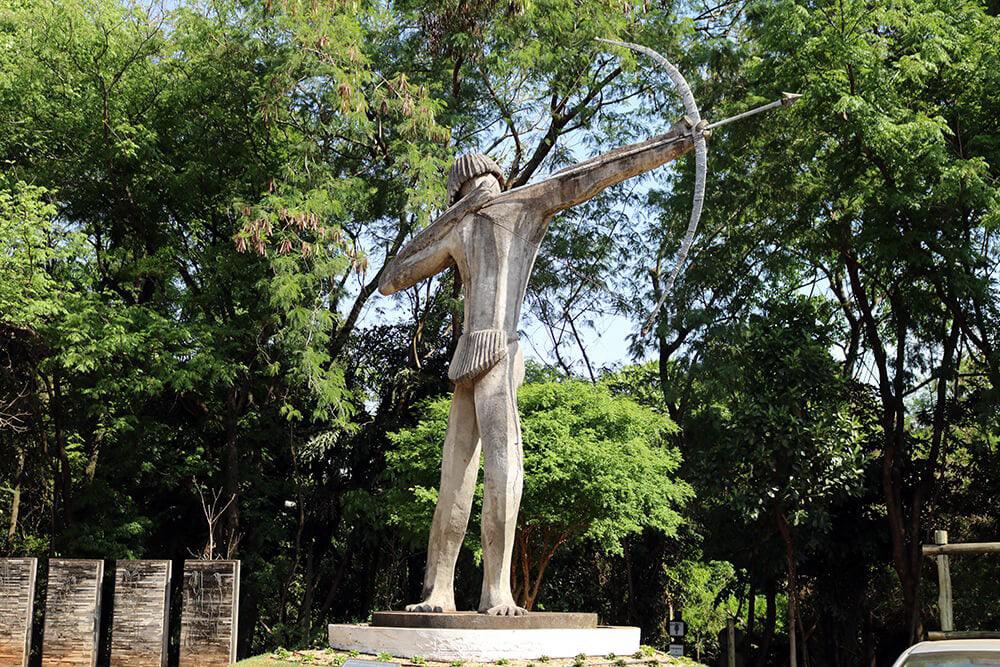 O CARTÃO POSTAL QUE HÁ 35 ANOS ENCANTA UMUARAMA!