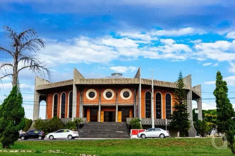 CATEDRAL DE UMUARAMA CELEBRA MEIO SÉCULO!