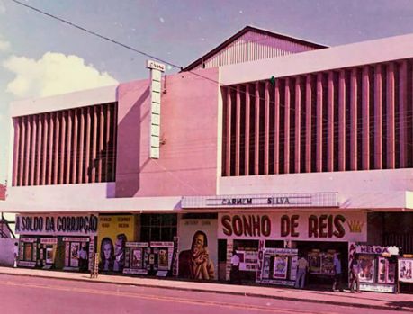 IR AO CINEMA ERA A MAIOR PAIXÃO DOS UMUARAMESES!