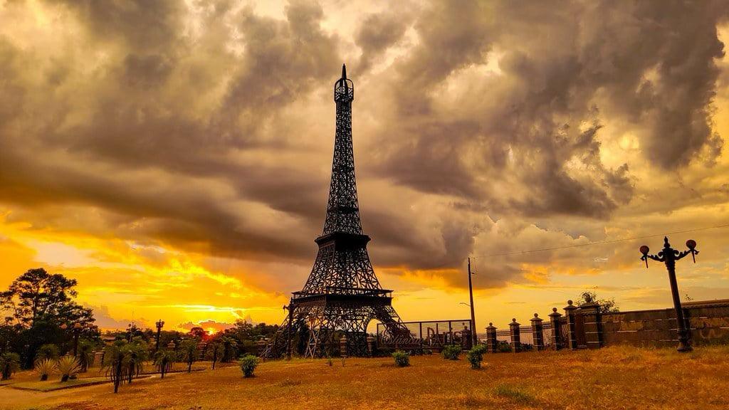 20 ANOS DA FASCINANTE TORRE EIFFEL DE UMUARAMA!
