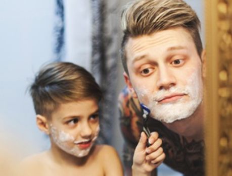 Carinho de Pai e filho é no Coisa de Homem! Carinho de Pai e filho é no Coisa de Homem!