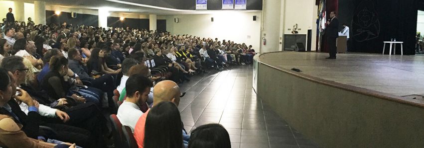 A brilhante palestra de Augusto Cury