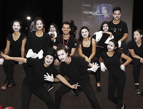 Teatro: Pitoresco encerra 2018 em grande estilo com ‘Balaio Cultural’ Teatro: Pitoresco encerra 2018 em grande estilo com ‘Balaio Cultural’