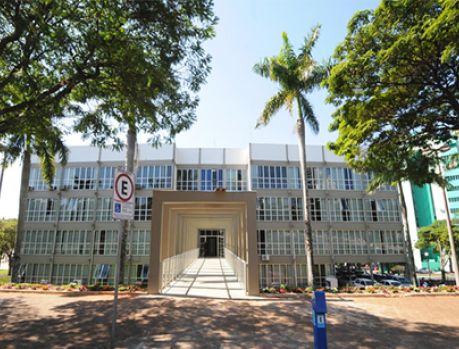 Prefeitura de Umuarama permanecerá fechada nos dias 4 e 5 de março Prefeitura de Umuarama permanecerá fechada nos dias 4 e 5 de março