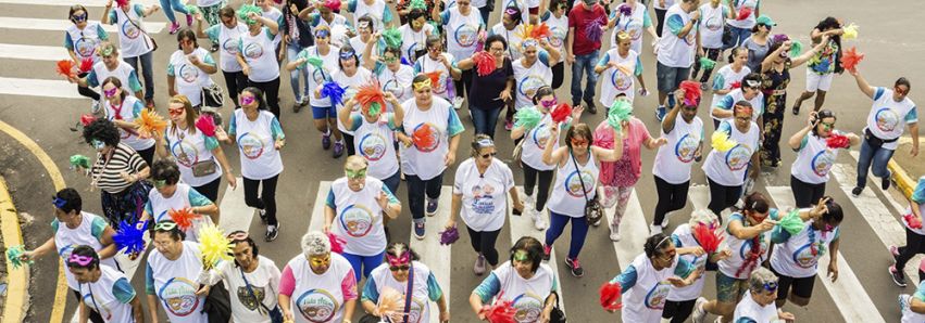 A velha guarda do samba na avenida!