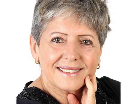 Legislativo homenageia professora pioneira Cacilda Zafanelli Legislativo homenageia professora pioneira Cacilda Zafanelli