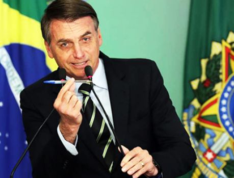 Bolsonaro coloca fim nos termos ‘Vossa Excelência’ e ‘Doutor’ Bolsonaro coloca fim nos termos ‘Vossa Excelência’ e ‘Doutor’