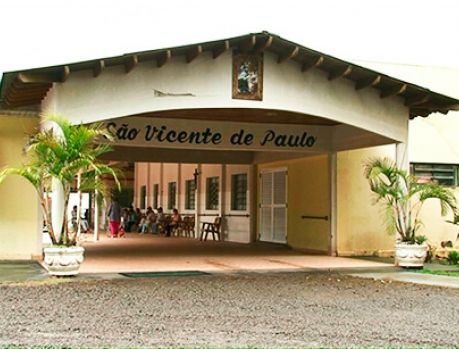 Lar São Vicente de Paulo: referência em atendimento ao idoso Lar São Vicente de Paulo: referência em atendimento ao idoso