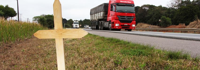 Missa pelas vítimas da rodovia PR 323