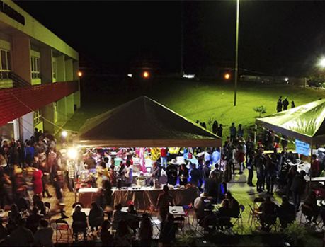 Animada festa junina no IFPR Campus Umuarama, dia 28 Animada festa junina no IFPR Campus Umuarama, dia 28