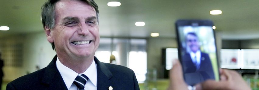 30 milhões seguem Bolsonaro na net   