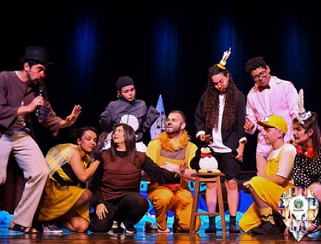 ‘A Arca de Noé’: O teatro navegando na música e na poesia!