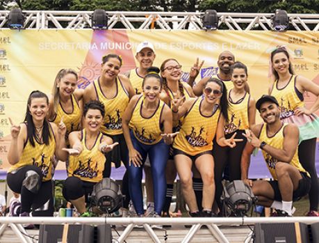 Domingo tem "Life Dance" na Praça Santos Dumont Domingo tem "Life Dance" na Praça Santos Dumont