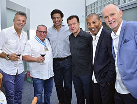 Sidney Oliveira promove jantar com tetracampeões do mundo Sidney Oliveira promove jantar com tetracampeões do mundo