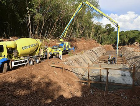 Mais uma grande obra em Umuarama: Canal aberto do Bosque dos Xetá Mais uma grande obra em Umuarama: Canal aberto do Bosque dos Xetá