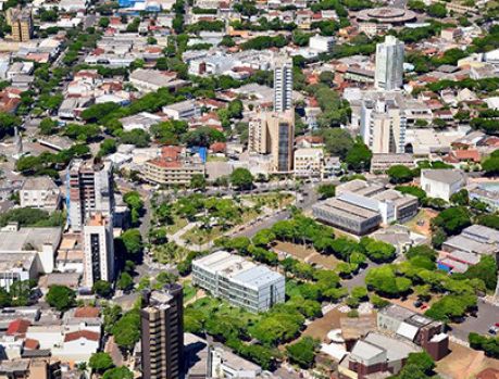 Decreto autoriza reabertura do comércio e impõe toque de recolher em Umuarama! Decreto autoriza reabertura do comércio e impõe toque de recolher em Umuarama!