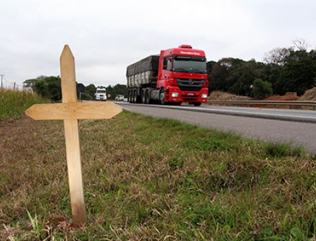 Santa Missa pelas vítimas da Rodovia PR 323 este ano será online Santa Missa pelas vítimas da Rodovia PR 323 este ano será online