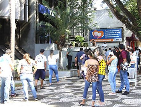 Isolamento social está em queda no Paraná desde o final de abril Isolamento social está em queda no Paraná desde o final de abril