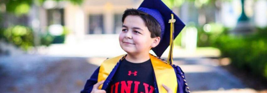 Gênio de 13 anos se forma na facul!