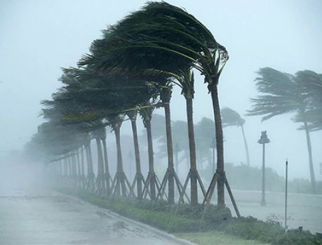 Nesta semana, mais um ciclone trazendo ventos e temporal pro Paraná! Nesta semana, mais um ciclone trazendo ventos e temporal pro Paraná!