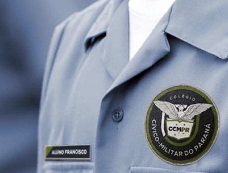 Este é o uniforme dos colégios cívico-militares no Paraná Este é o uniforme dos colégios cívico-militares no Paraná