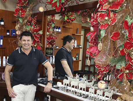 Beto Brumassio nos surpreende com o encanto do Natal Beto Brumassio nos surpreende com o encanto do Natal