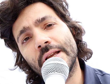 Rumo ao sucesso: Thiago Juliani lança “Apesar de Você” Rumo ao sucesso: Thiago Juliani lança “Apesar de Você”