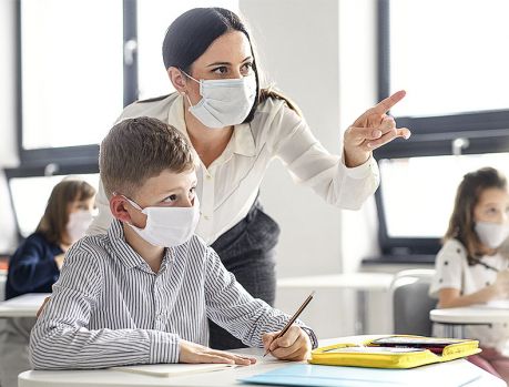 Governo inclui professores no grupo prioritário de vacinação Governo inclui professores no grupo prioritário de vacinação