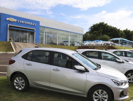 Quer vender seu Chevrolet seminovo? A Uvel compra!!! Quer vender seu Chevrolet seminovo? A Uvel compra!!!