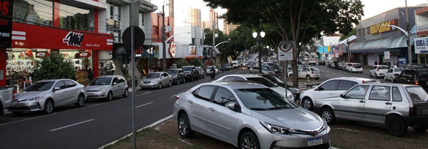 Comércio voltou ao horário normal