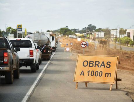 Começou a duplicação da PR 323 em trecho de Umuarama Começou a duplicação da PR 323 em trecho de Umuarama
