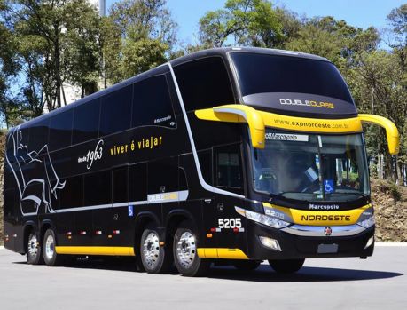 Frota de ônibus “Space Bus” agita o Centro Cívico de Umuarama!